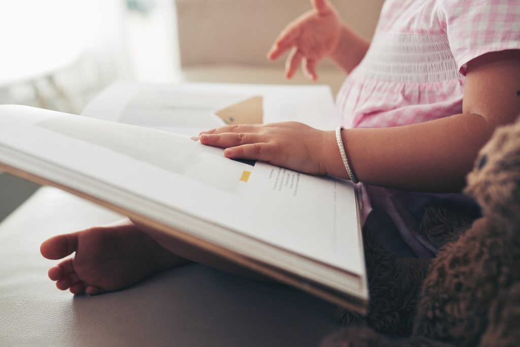 raise bilingual children